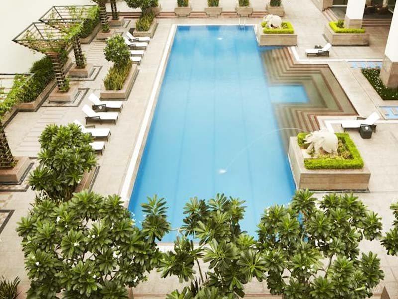 Jaipur Marriott Hotel Exteriör bild The pool at The Oberoi, Mumbai