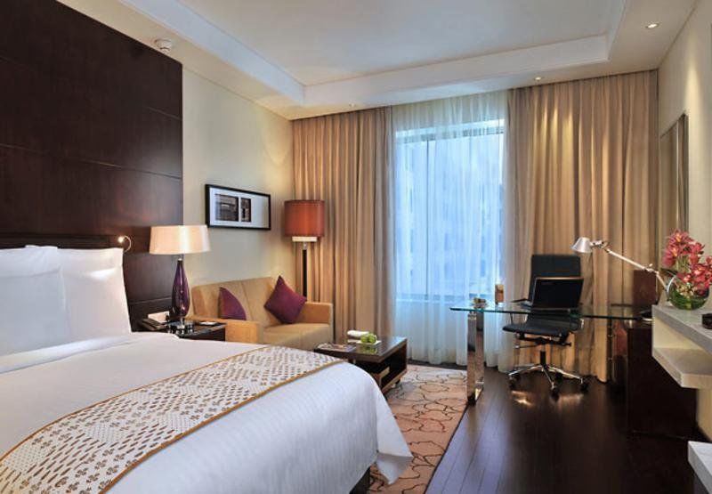 Jaipur Marriott Hotel Exteriör bild A room at the Taj Bengal
